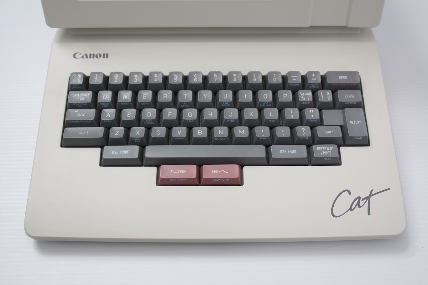 The keyboard of the Canon Cat. The keyboard of the Canon Cat.